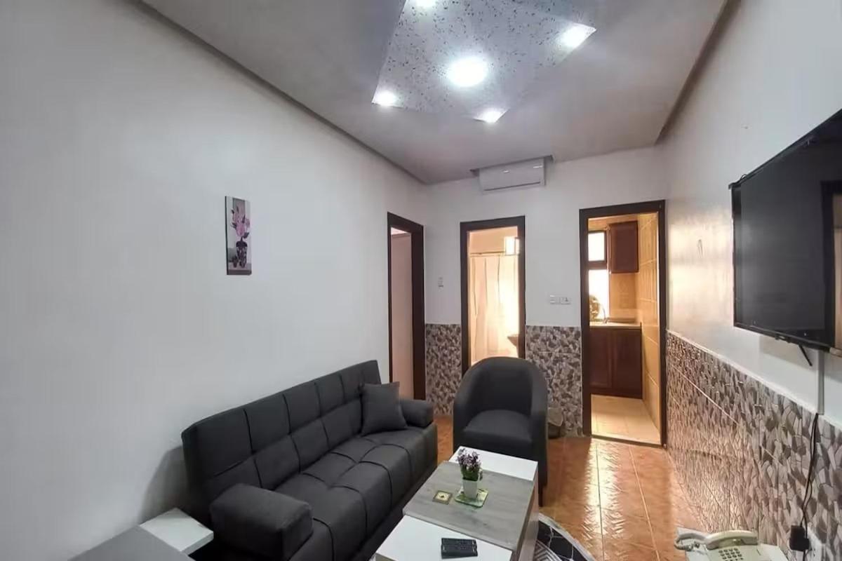 Al-Nujoom Hotel Suites 安曼 外观 照片