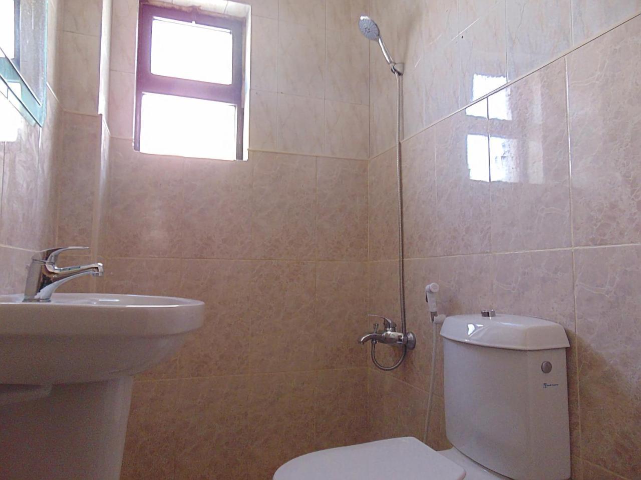 Al-Nujoom Hotel Suites 安曼 外观 照片